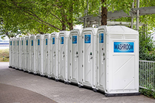 Portable Toilet Options We Offer in Pine Air, FL