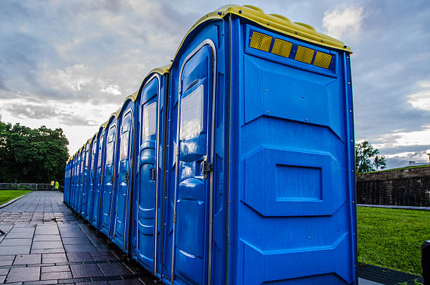 Porta potty delivery and setup in Pine Air, FL